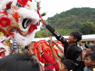 Hành trình “Trăng Sáng Đại Ngàn” lan tỏa yêu thương